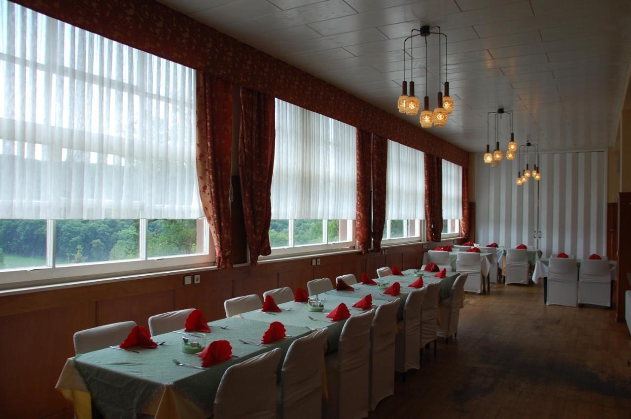 Hotel Pension Frankfurter Hof Homberg  エクステリア 写真