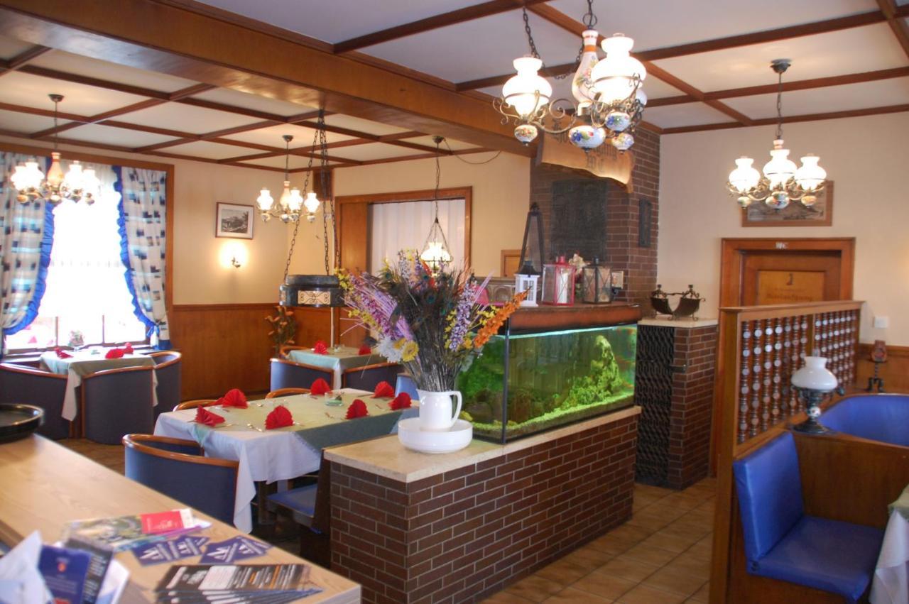 Hotel Pension Frankfurter Hof Homberg  エクステリア 写真
