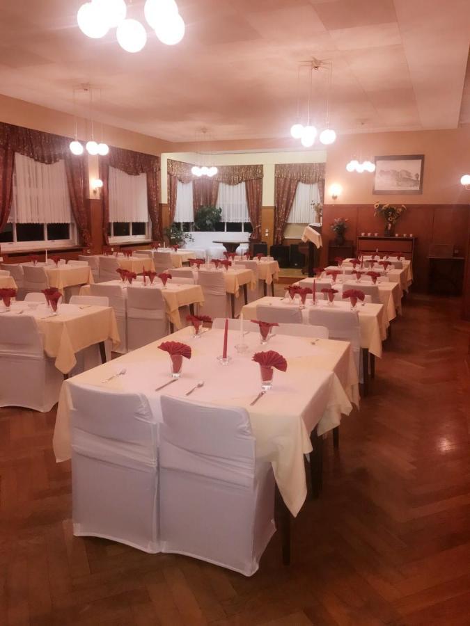 Hotel Pension Frankfurter Hof Homberg  エクステリア 写真