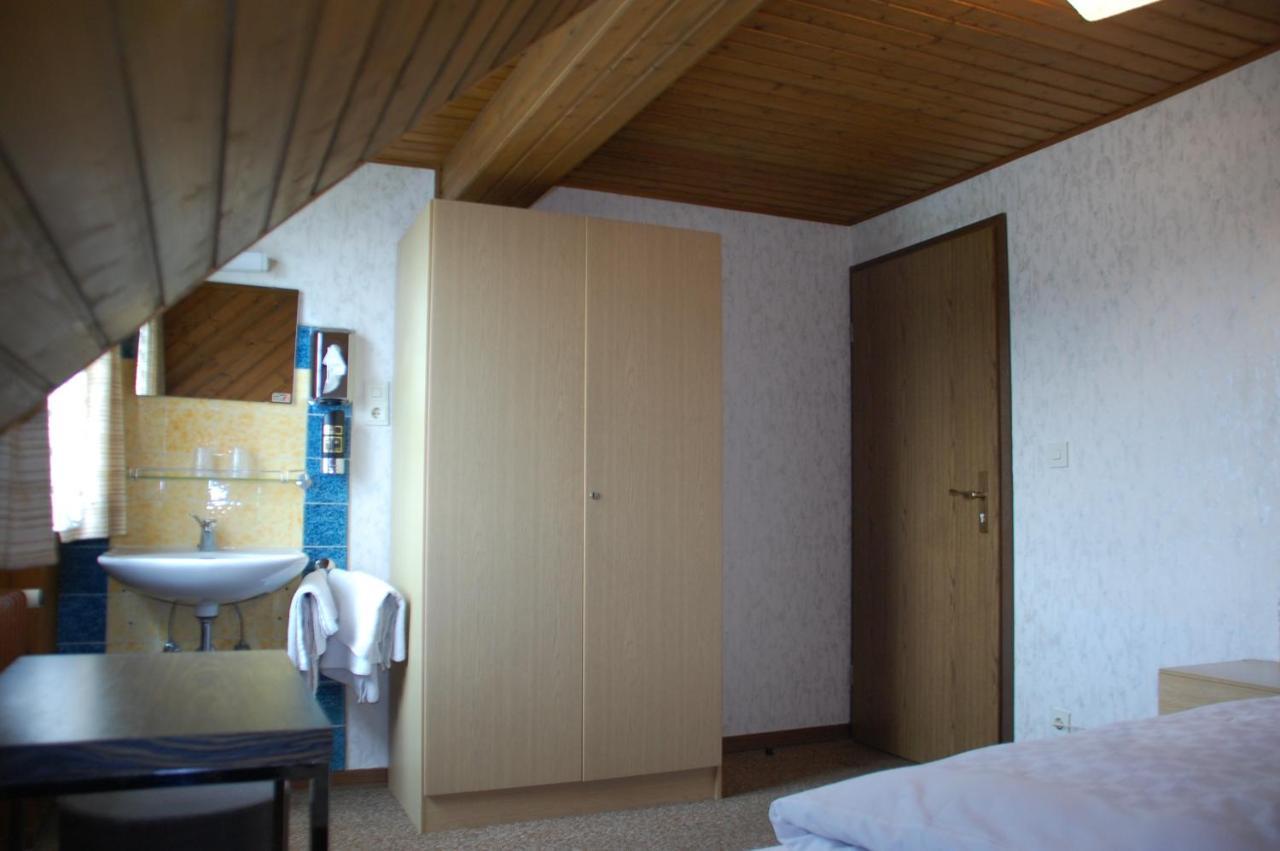 Hotel Pension Frankfurter Hof Homberg  エクステリア 写真