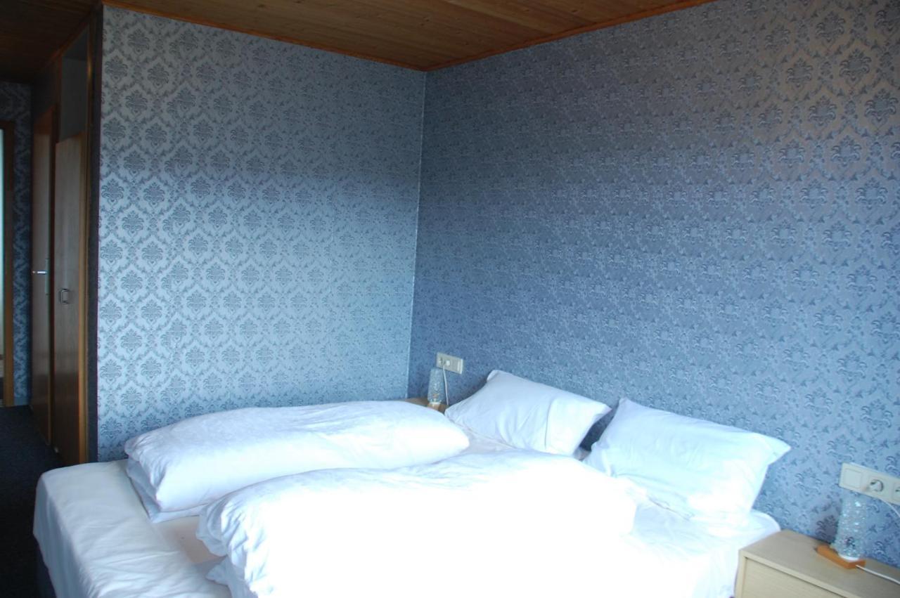 Hotel Pension Frankfurter Hof Homberg  エクステリア 写真